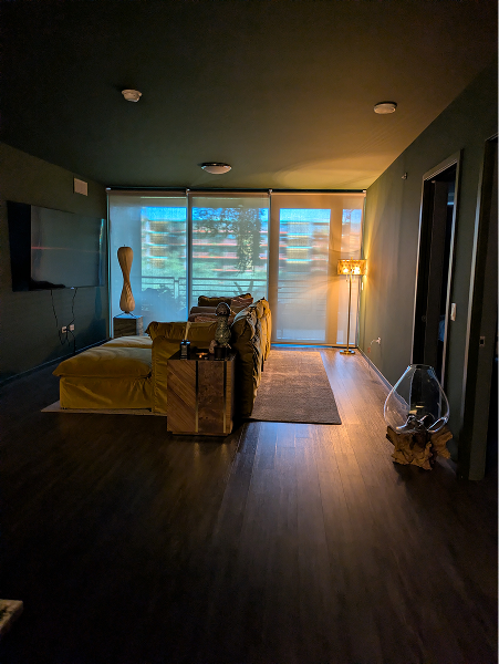 PXL_20251112_204850939.MP